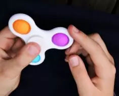flynova flying spinner